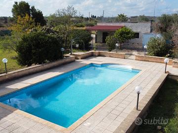 San Vito dei Normanni villa con piscina