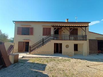 Casale in pietra ristrutturato