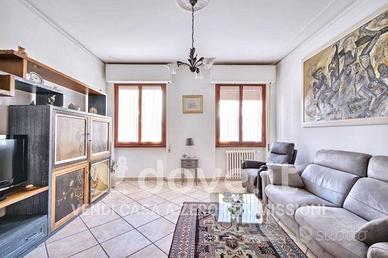 Appartamento di 118 m² con 4 locali e box auto a P