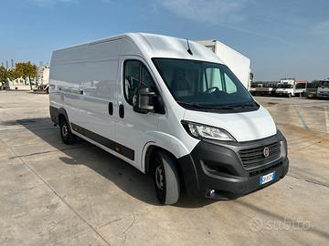 Ducato maxi con sponda idraulica  750kg