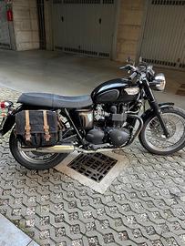 Triumph Bonneville T100 - intramontabile stile