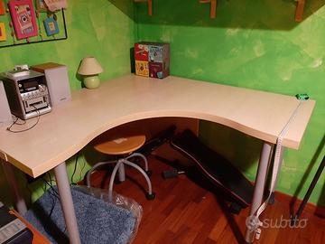 Scrivania angolare frassino