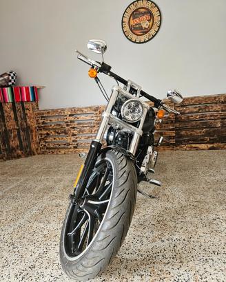 Harley-davidson Breakout C.V.O.