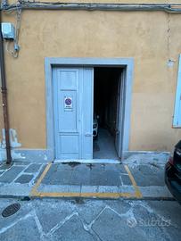 Ampio garage privato in centro storico