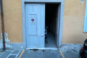 Ampio garage privato in centro storico