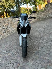 Husqvarna TR 650 strada
