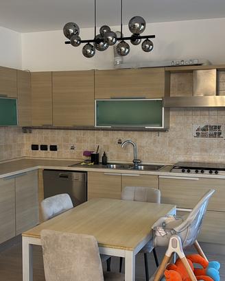Cucina compresa di lavastoviglie Miele