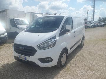 Ford Transit Custom furgone