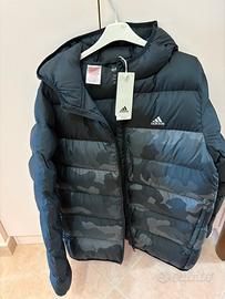 Piumino Adidas nero camouflage con cappuccio