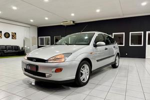 Ford Focus 1.6i 16V cat 5p. Zetec