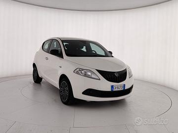 Lancia Ypsilon 1.0 FireFly 5 porte S&S Hybrid Oro