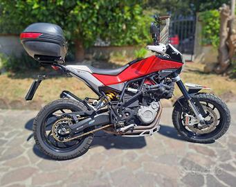 HUSQVARNA Nuda 900 .