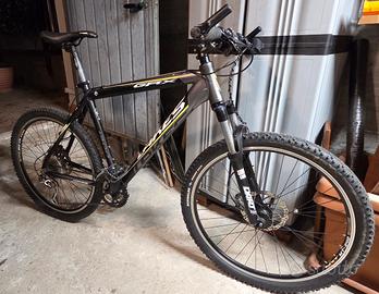 MOUNTAIN BIKE LAKES GRX 1300 DEORE