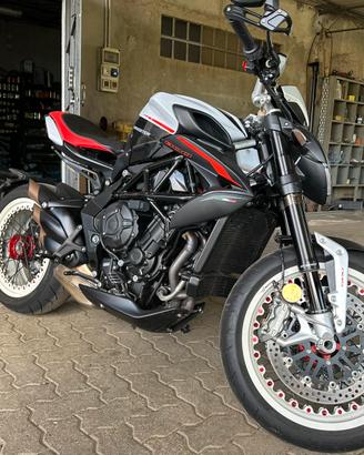 Mv augusta dragster 800 rr