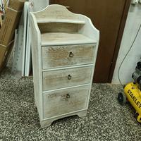 Mobiletto Shabby chic