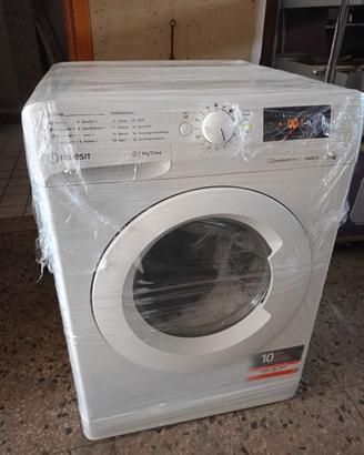 lavatrice Indesit 9 kg  1200 giri 