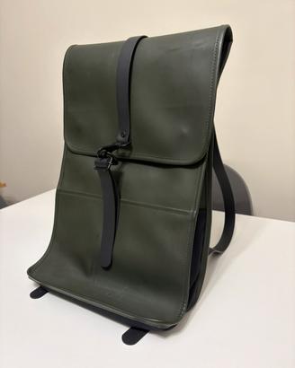 Zaino Rains - Backpack modello classico verde
