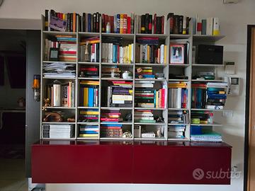 Libreria sospesa