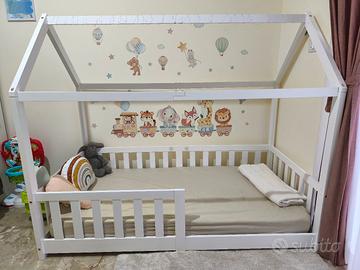 Letto montessori con materasso e accessori/corredo