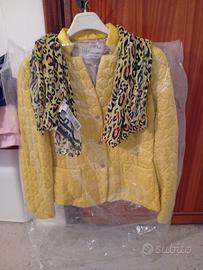 Giacca,gonna e sciarpa