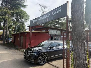 Volkswagen Tiguan 2.0 TDI SCR DSG Advanced R-LINE 