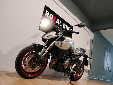 Suzuki gsx 8s -2025-km 0-finanz .senza busta paga