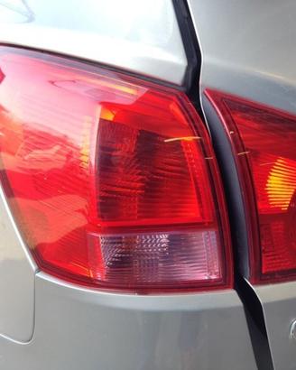 Fanale posteriore sx NISSAN QASHQAI 2009