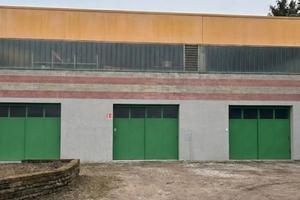 Tre Garage comunicanti per un totale di 120