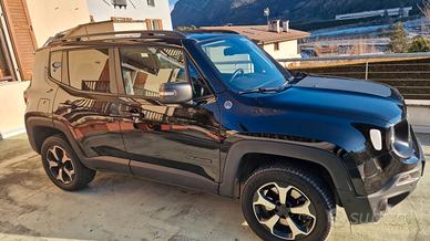 Jeep Renegade 1.3 T4 240CV PHEV 4xe AT6 Trailhawk