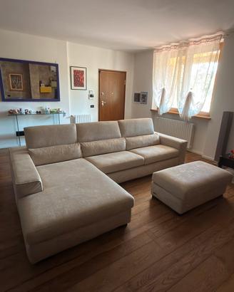Divano angolare con chaise longue