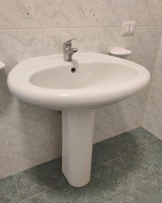 LAVANDINO con colonna 
