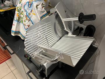 Affettatrice marca Fac disco da 250 mm