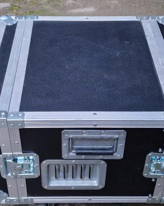Finale FBT AX82 E CROSSOVER MCX 300 + FLIGHT CASE