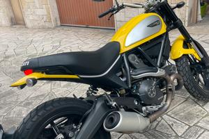 DUCATI SCRAMBLER ICON 800
