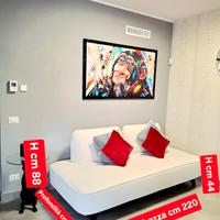 Divano tre posti super comodo 