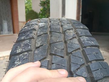 Pneumatici 245/70/16