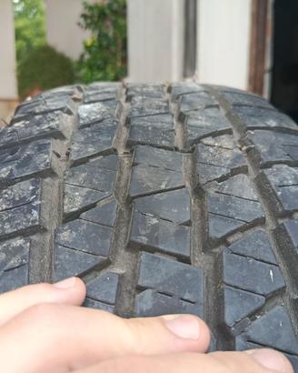Pneumatici 245/70/16
