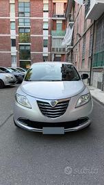 Lancia Ypsilon 1.2 GPL 2015 con SERBATOIO NUOVO