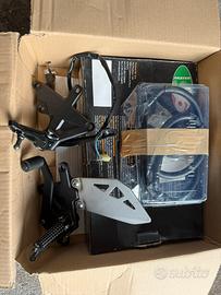 Pedane, tubi freno, filtro aria originali zx10r 13