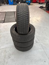4 Gomme invernali usate 225 55 17 Tyfoon Dot 2024
