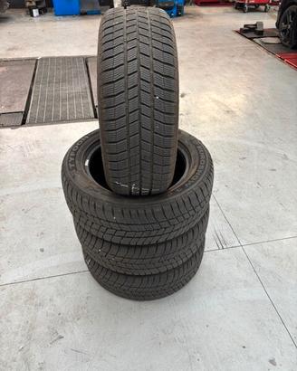 4 Gomme invernali usate 225 55 17 Tyfoon Dot 2024