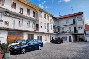 Ampia soluzione da ristrutturare