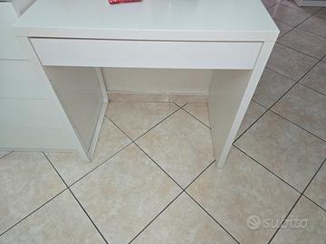 scrivania ikea