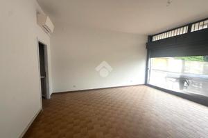NEGOZIO A VILLAFRANCA PADOVANA