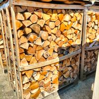 Legna da ardere sfusa o su bancale e pellet