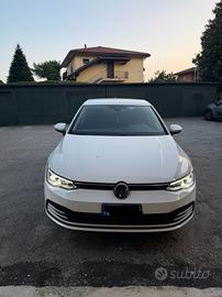 VOLKSWAGEN Golf 8ª serie - 2023