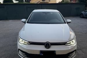 VOLKSWAGEN Golf 8ª serie - 2023