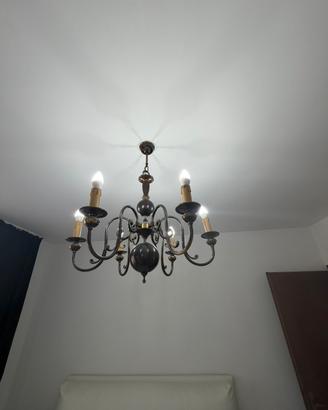 Lampadario classico a 6 luci in metallo brunito