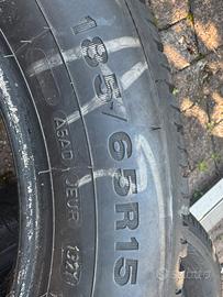 Gomme Dunlop 185/65R15