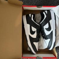 Nike Dunk Low Retro Black & White Panda 42